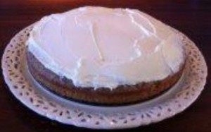 BK008_Kanelkage_med_frosting2