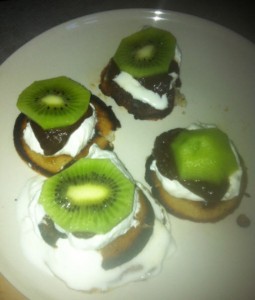 Kokosblinis med frisk frugt2